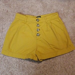 NWOT BDG Nigel Walking Short - MUSTARD